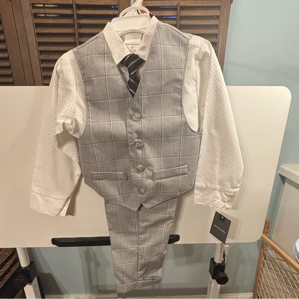 Van Heusen Gray Checkered Vest Set with White Polka Dot Shirt